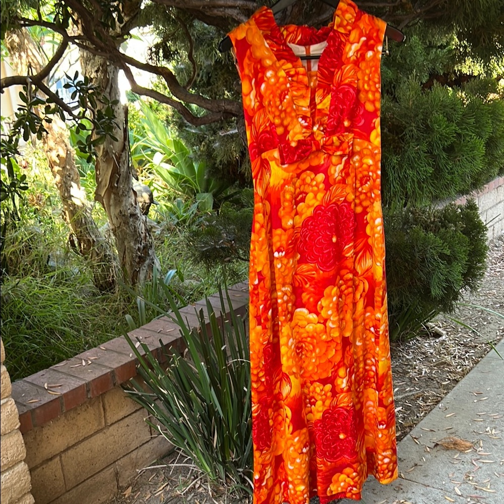 Mildred’s of Hawaii Orange and Red‎ Floral Maxi Dress vintage size 14